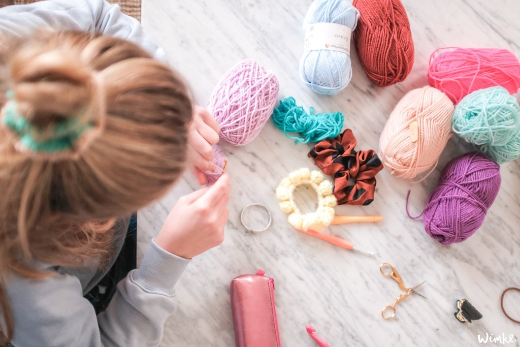 Zelf scrunchies haken - www.wimke.nl