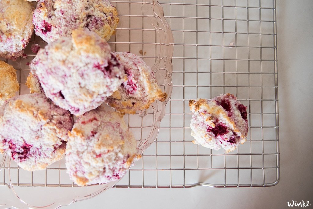 Een heerlijk recept voor kokosmakronen met knapperige randjes en een zachte, zoete kokosvulling

